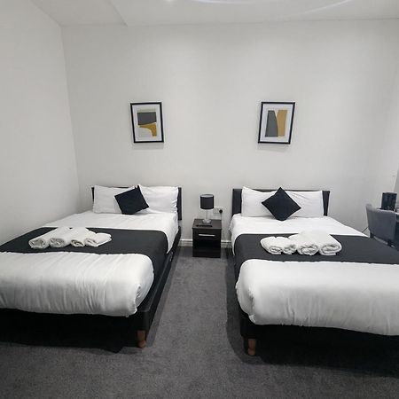 Oyo Firs Lodge London Heathrow Hounslow Eksteriør bilde
