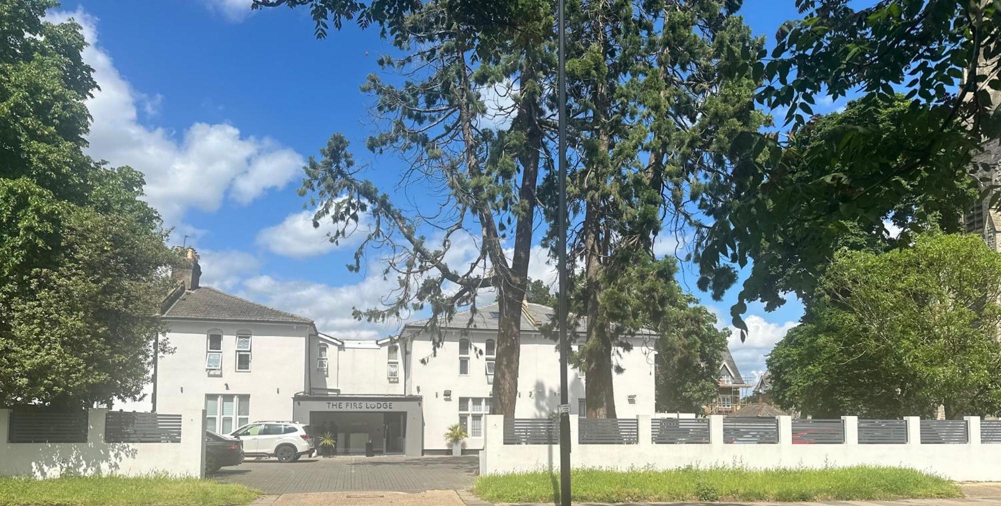 Oyo Firs Lodge London Heathrow Hounslow Eksteriør bilde