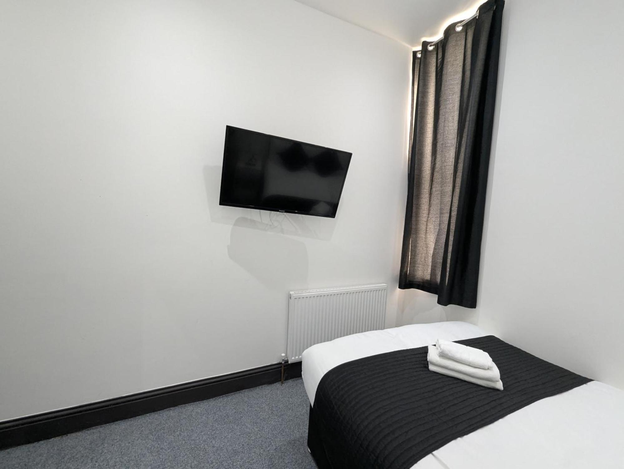 Oyo Firs Lodge London Heathrow Hounslow Eksteriør bilde