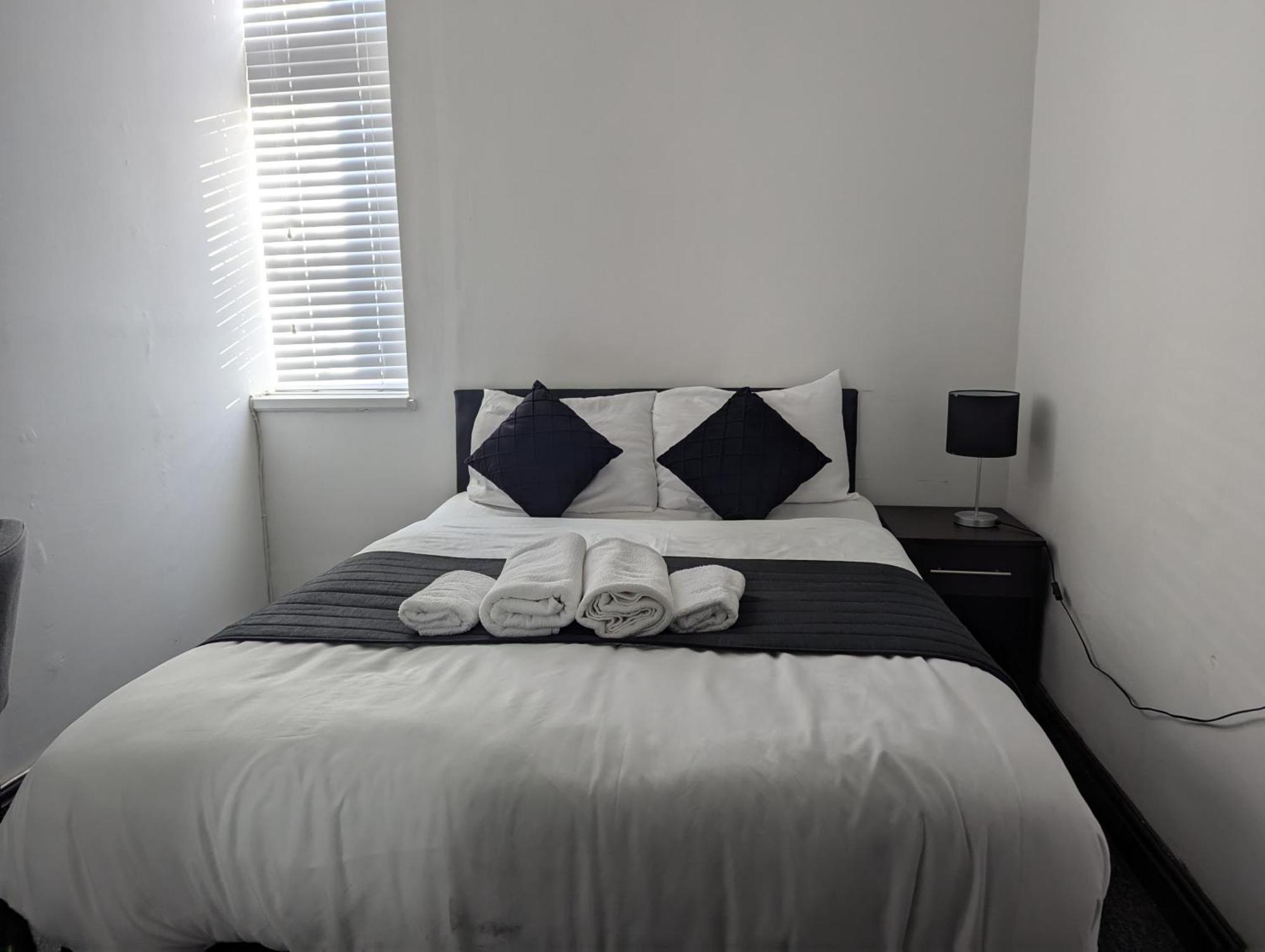 Oyo Firs Lodge London Heathrow Hounslow Eksteriør bilde