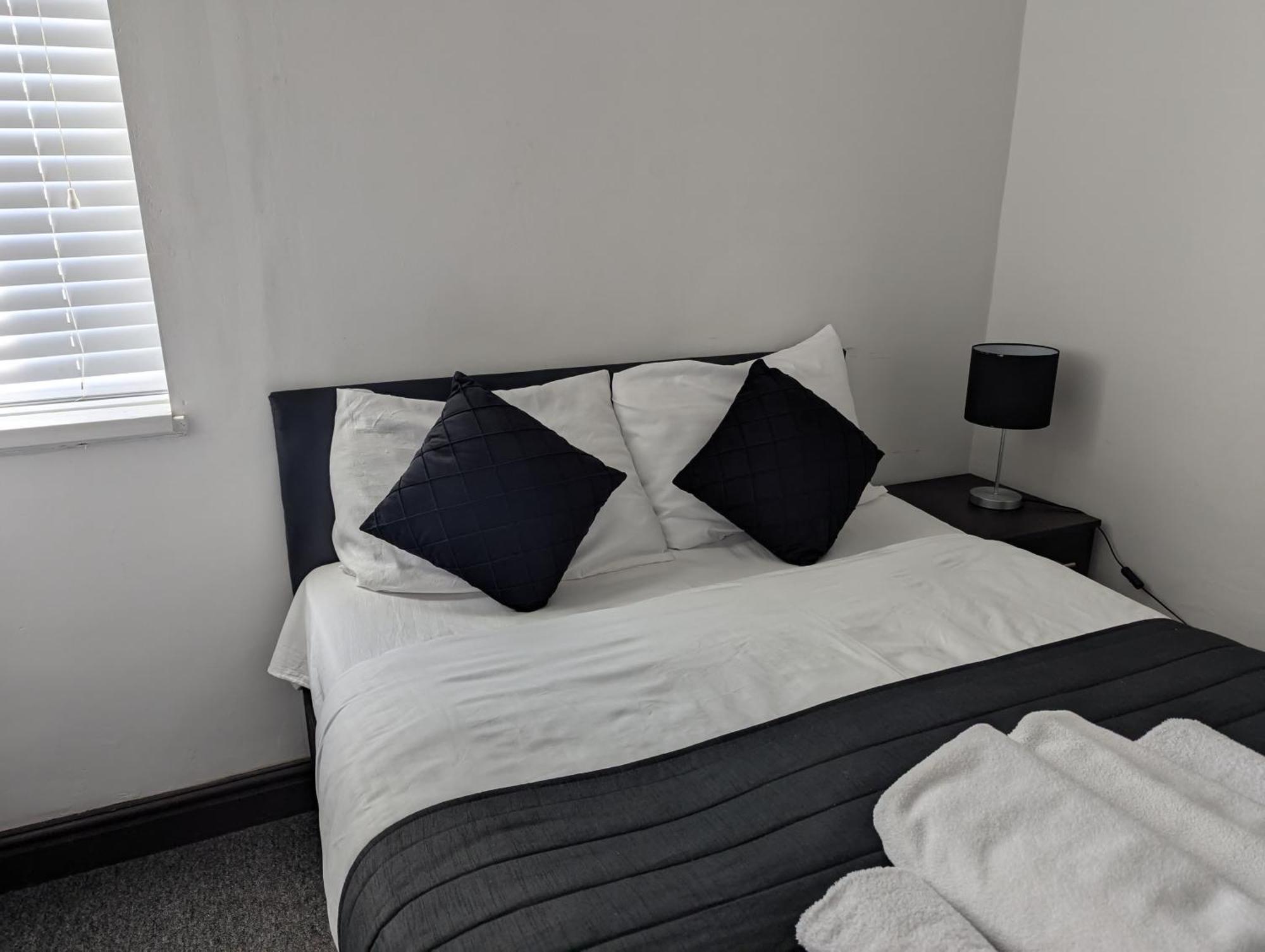Oyo Firs Lodge London Heathrow Hounslow Eksteriør bilde