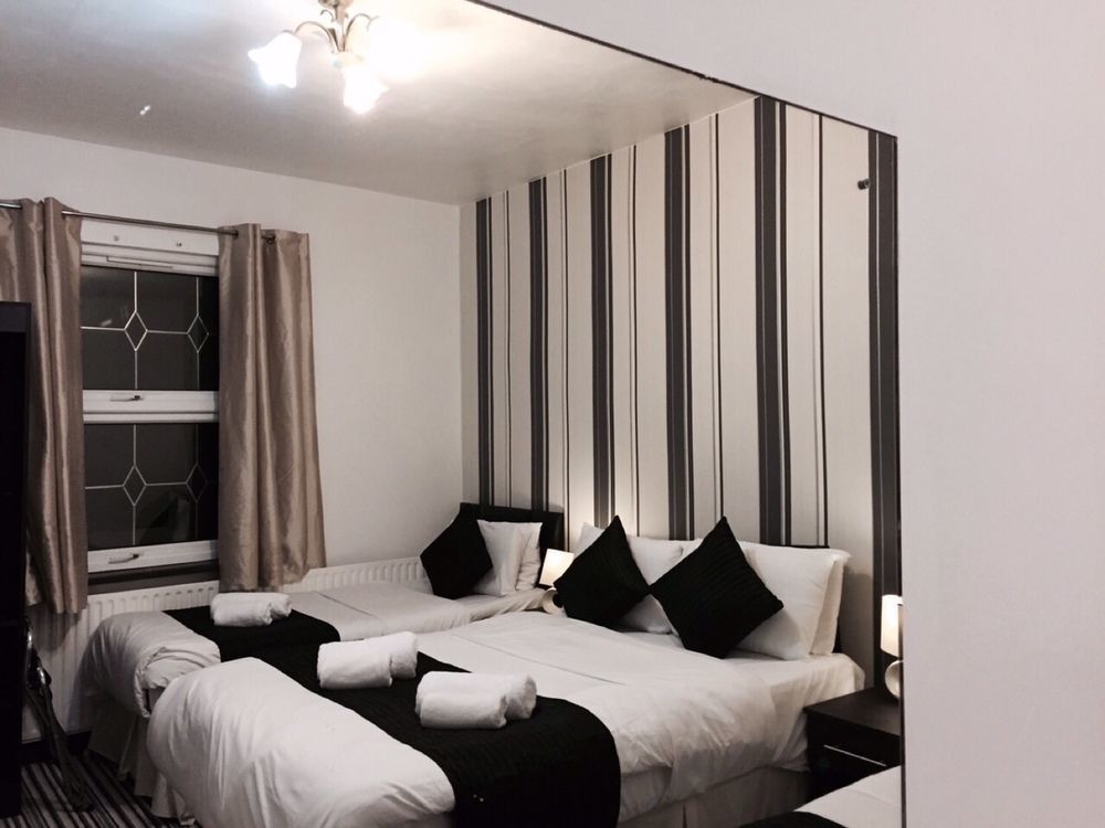 Oyo Firs Lodge London Heathrow Hounslow Eksteriør bilde